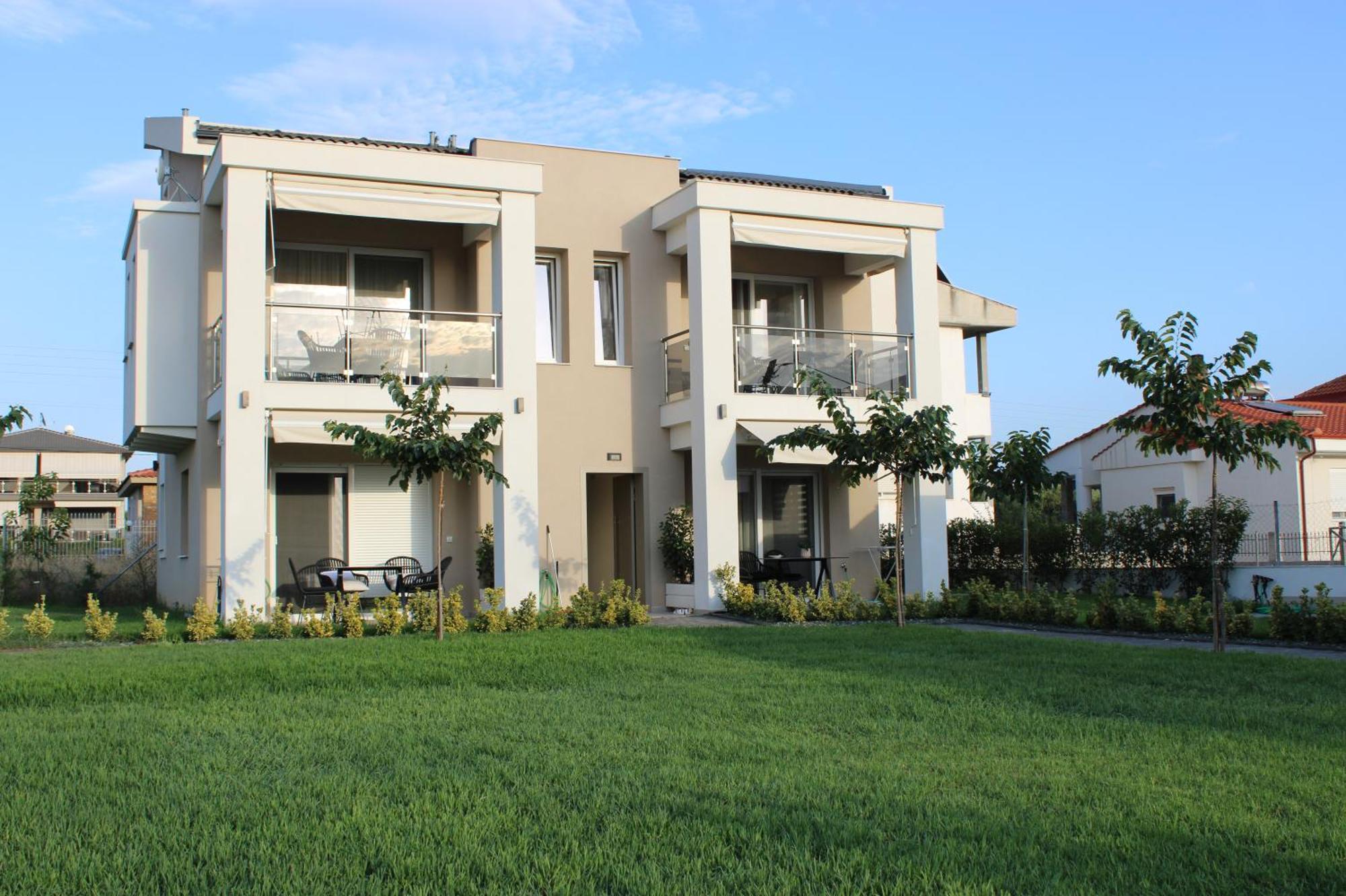 Bianco Mare Studios-Apartments Kalyves Polygyrou Екстер'єр фото